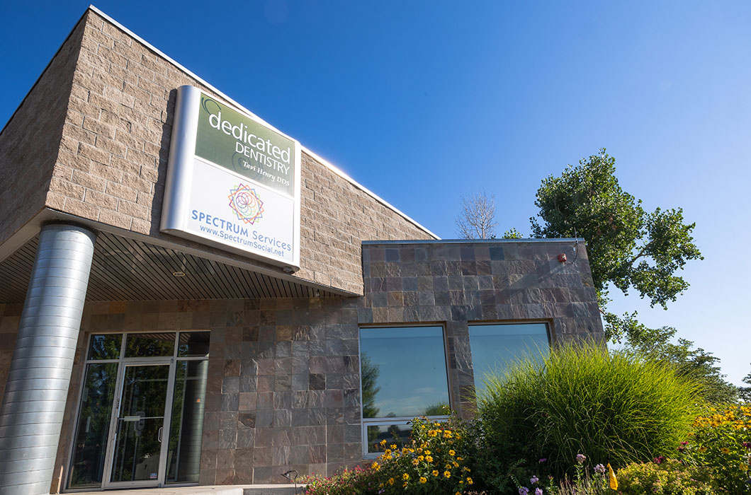 Front entrance of Lakewood dental office